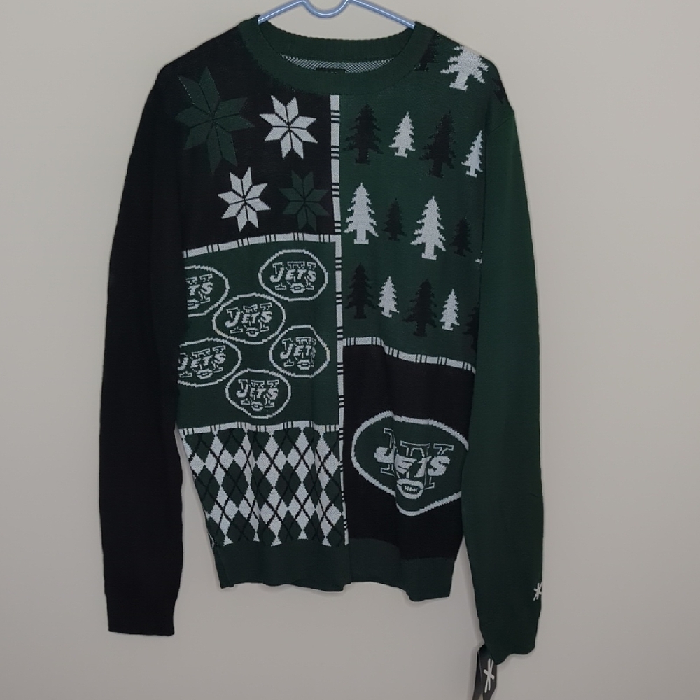 NFL Green and Black Crewneck Sweater